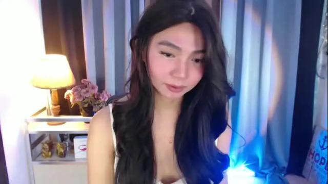 Image 4 of pretty_kimxxx Stream on Chaturbate on 12 days ago