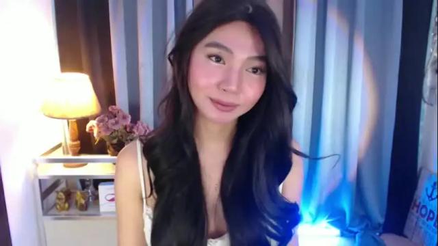 Image 8 of pretty_kimxxx Stream on Chaturbate on 12 days ago