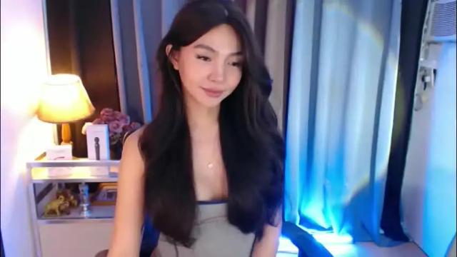 Image 3 of pretty_kimxxx Stream on Chaturbate on 4 months ago