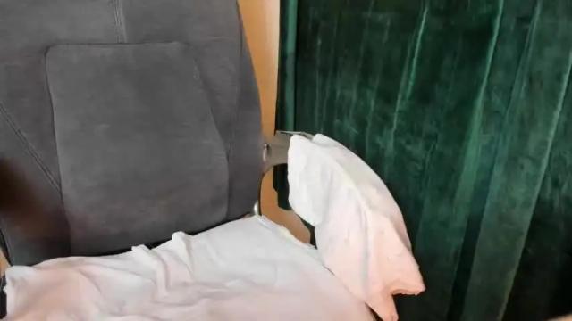 Image 2 of pretty_kitty_babe Stream on Chaturbate on 13 months ago