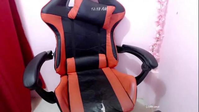 Image 7 of pretty_lady_kitty Stream on Chaturbate on 8 days ago
