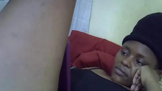Image 8 of pretty_lilah Stream on Chaturbate on 20 months ago