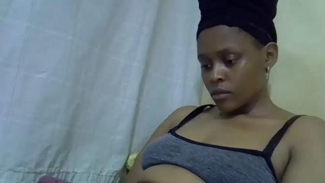 Image 10 of pretty_lilah Stream on Chaturbate on 19 months ago