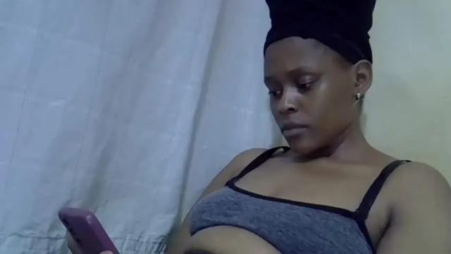 Image 11 of pretty_lilah Stream on Chaturbate on 19 months ago