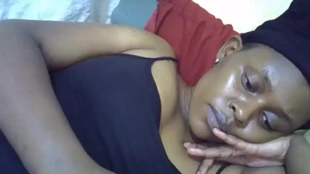 Image 10 of pretty_lilah Stream on Chaturbate on 19 months ago