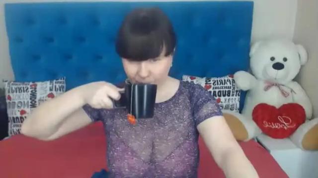 Image 2 of pretty_malika Stream on Chaturbate on 13 months ago