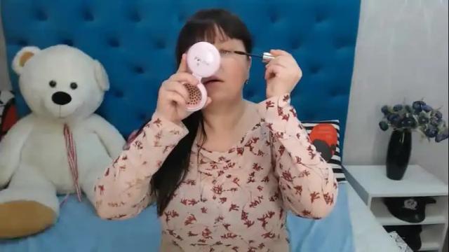 Image 2 of pretty_malika Stream on Chaturbate on 2 months ago