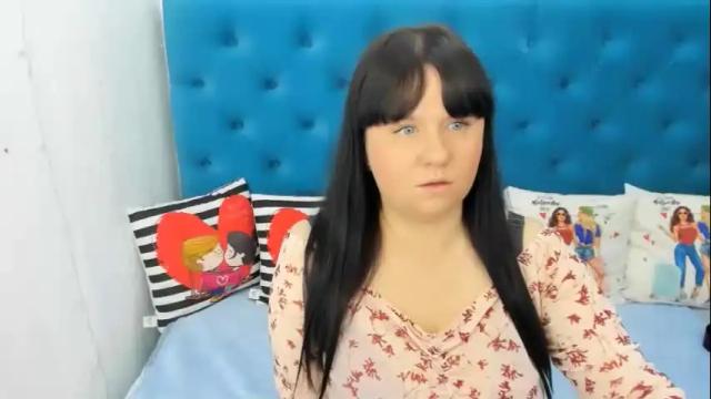 Image 2 of pretty_malika Stream on Chaturbate on 1 month ago