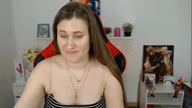 Image 12 of pretty_monikka Stream on Chaturbate on 13 months ago