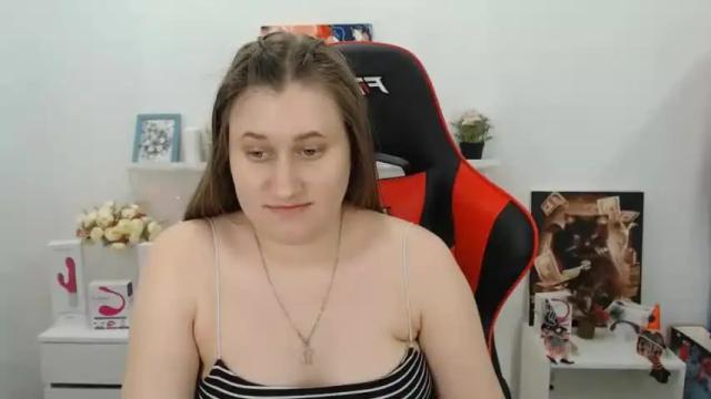 Image 2 of pretty_monikka Stream on Chaturbate on 12 months ago