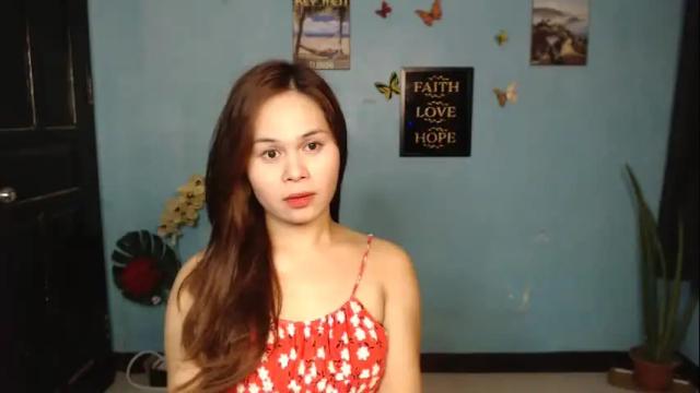 Image 12 of pretty_olgah Stream on Chaturbate on 2 months ago