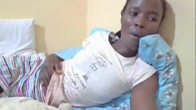 Image 11 of pretty_petite_ebony Stream on Chaturbate on 4 days ago