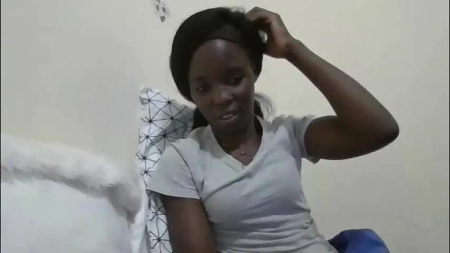 Image 6 of pretty_petite_ebony Stream on Chaturbate on 3 months ago