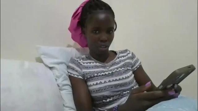 Image 7 of pretty_petite_ebony Stream on Chaturbate on 2 months ago