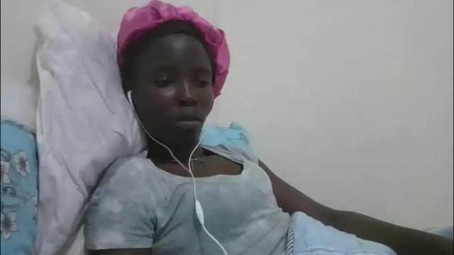 Image 12 of pretty_petite_ebony Stream on Chaturbate on 2 months ago