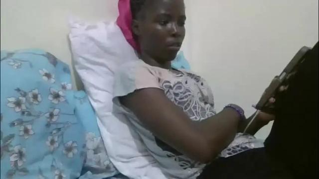 Image 7 of pretty_petite_ebony Stream on Chaturbate on 2 months ago