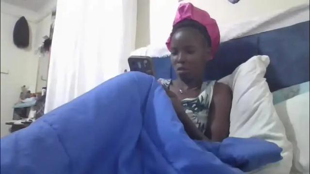 Image 10 of pretty_petite_ebony Stream on Chaturbate on 2 months ago