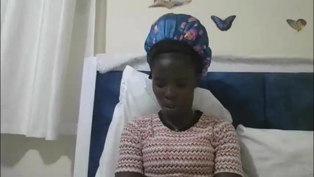 Image 7 of pretty_petite_ebony Stream on Chaturbate on 2 months ago