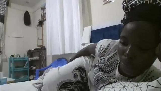 Image 4 of pretty_petite_ebony Stream on Chaturbate on 2 months ago