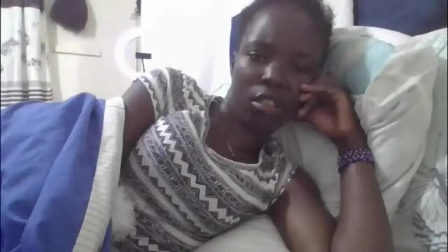 Image 11 of pretty_petite_ebony Stream on Chaturbate on 1 month ago