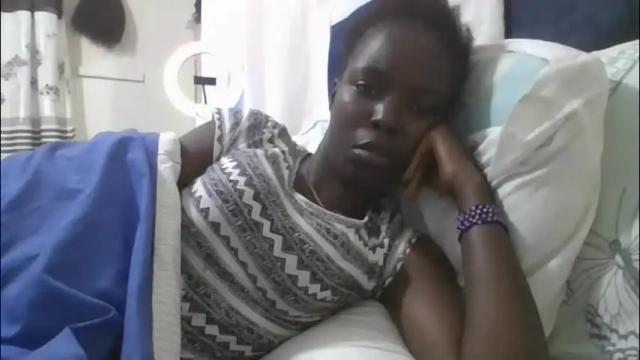 Image 8 of pretty_petite_ebony Stream on Chaturbate on 1 month ago