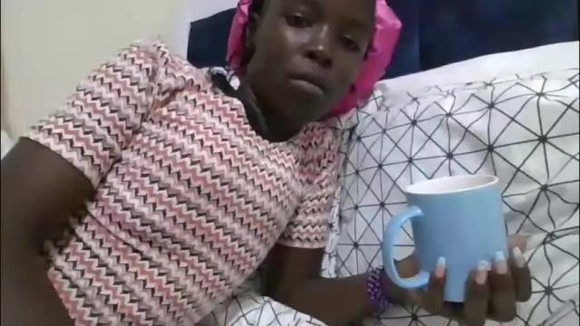 Image 2 of pretty_petite_ebony Stream on Chaturbate on 1 month ago