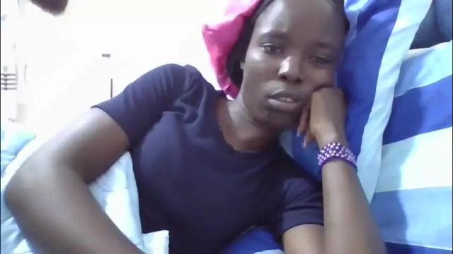 Image 4 of pretty_petite_ebony Stream on Chaturbate on 1 month ago