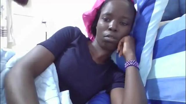 Image 7 of pretty_petite_ebony Stream on Chaturbate on 1 month ago