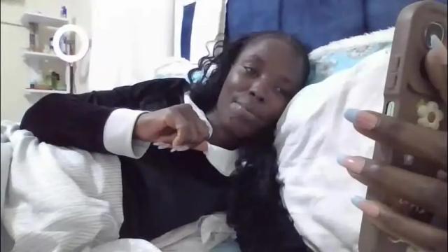 Image 4 of pretty_petite_ebony Stream on Chaturbate on 1 month ago