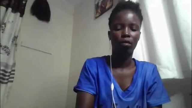 Image 4 of pretty_petite_ebony Stream on Chaturbate on 4 days ago