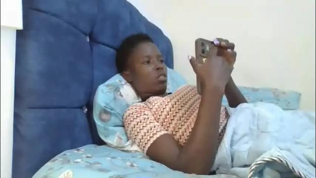 Image 4 of pretty_petite_ebony Stream on Chaturbate on 1 month ago