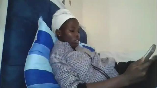 Image 4 of pretty_petite_ebony Stream on Chaturbate on 1 month ago