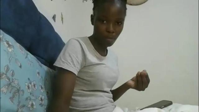 Image 2 of pretty_petite_ebony Stream on Chaturbate on 9 days ago