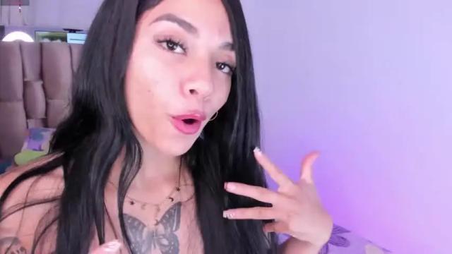Image 10 of pretty_pettite Stream on Chaturbate on 13 months ago