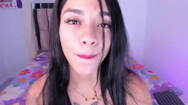 Image 12 of pretty_pettite Stream on Chaturbate on 13 months ago