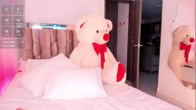 Image 10 of pretty_pettite Stream on Chaturbate on 28 days ago