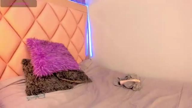 Image 2 of pretty_soffi_ Stream on Chaturbate on 22 months ago