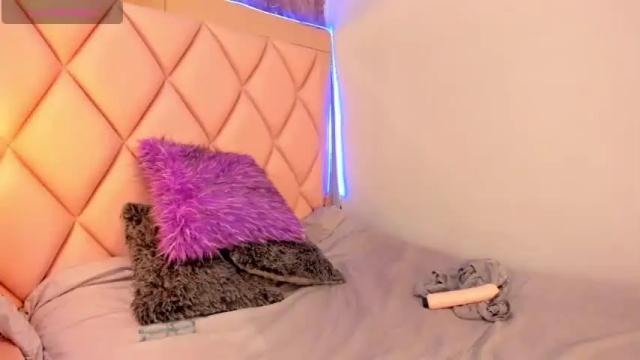 Image 4 of pretty_soffi_ Stream on Chaturbate on 22 months ago