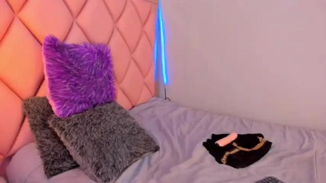 Image 11 of pretty_soffi_ Stream on Chaturbate on 22 months ago