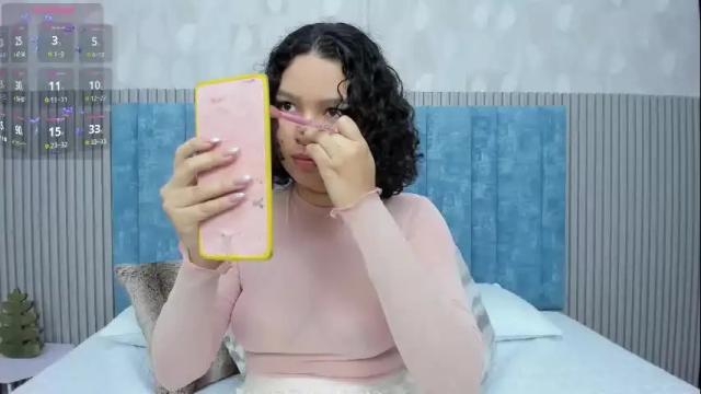 Image 3 of pretty_sunlight_ Stream on Chaturbate on 11 days ago
