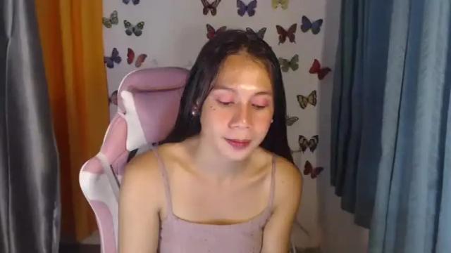 Image 3 of prettyagathaxxx Stream on Chaturbate on 13 months ago