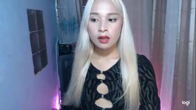 Image 2 of prettyallison_29 Stream on Chaturbate on 1 month ago