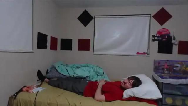 Image 2 of prettyandpeachy Stream on Chaturbate on 14 months ago
