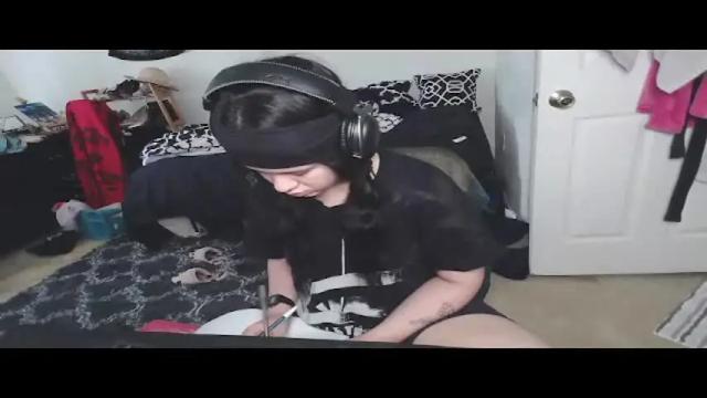 Image 3 of prettyandpeachy Stream on Chaturbate on 1 month ago