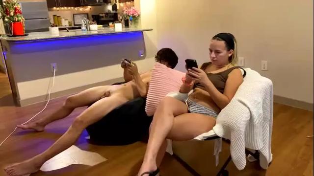 Image 11 of prettybabypetite Stream on Chaturbate on 17 months ago