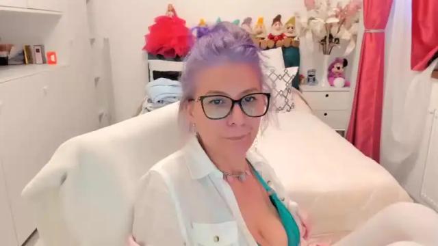 Image 11 of prettyblackeyes Stream on Chaturbate on 13 months ago