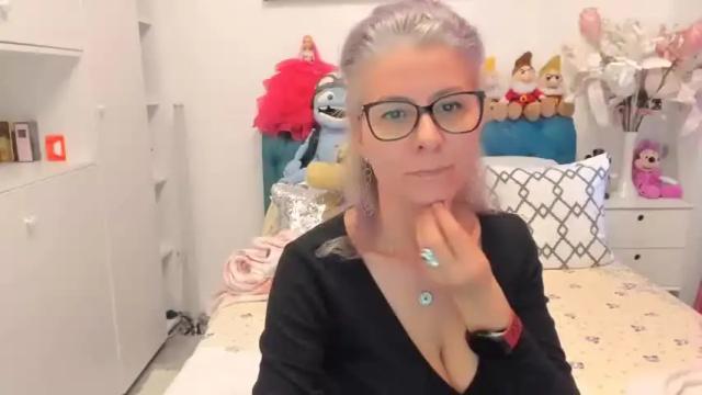Image 11 of prettyblackeyes Stream on Chaturbate on 12 months ago