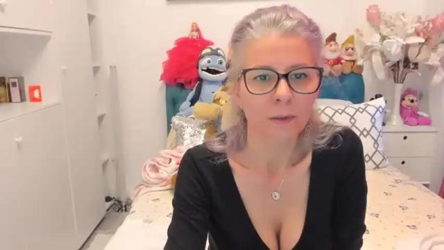 Image 6 of prettyblackeyes Stream on Chaturbate on 12 months ago
