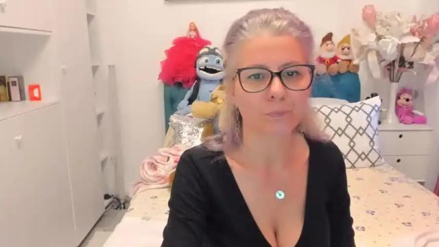 Image 8 of prettyblackeyes Stream on Chaturbate on 12 months ago
