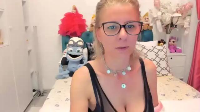 Image 11 of prettyblackeyes Stream on Chaturbate on 12 months ago